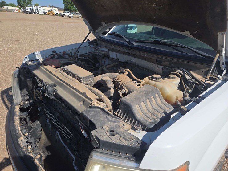 2013-ford-f150-xl-image-23