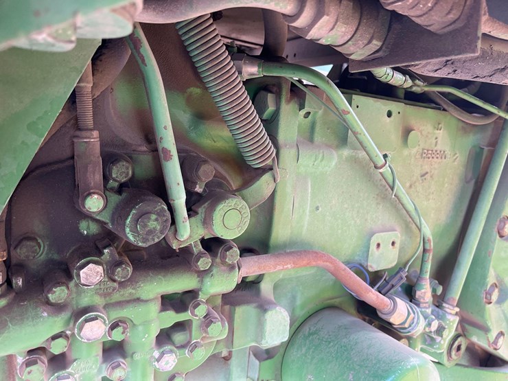 1981-john-deere-4240-image-23