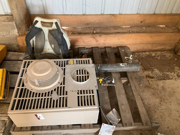 #162-•-stihl-leaf-blower-and-gas-heater-image-1