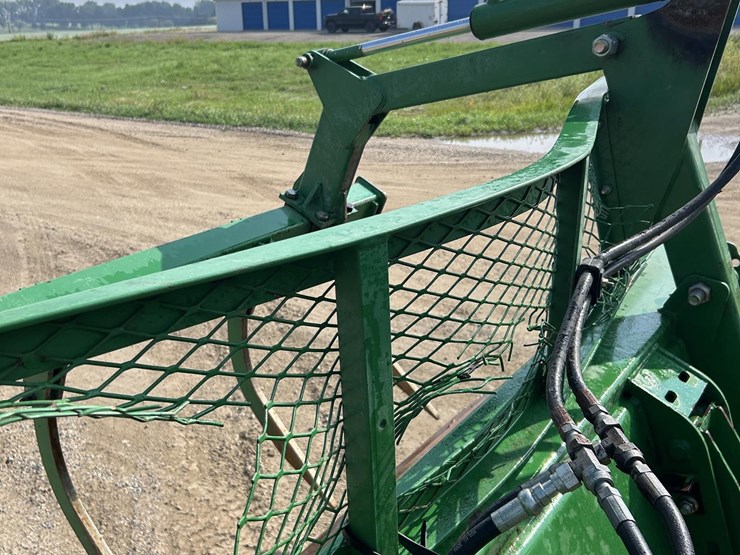2005-john-deere-7520-image-14