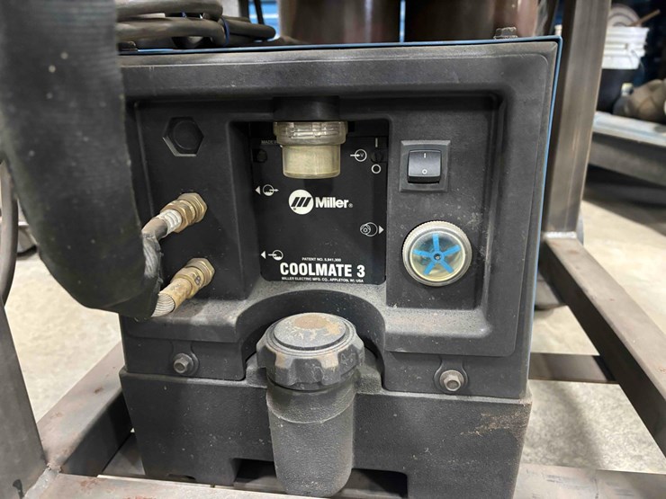 miller-250dx-welder-image-4