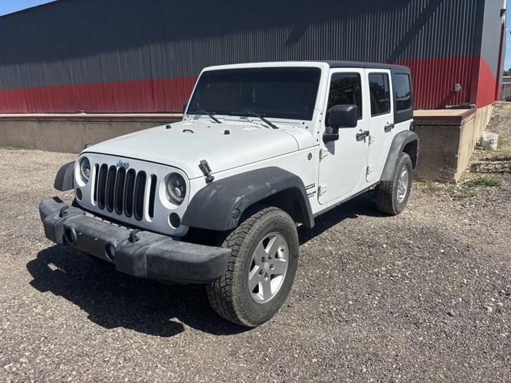 2012-jeep-wrangler-image-1