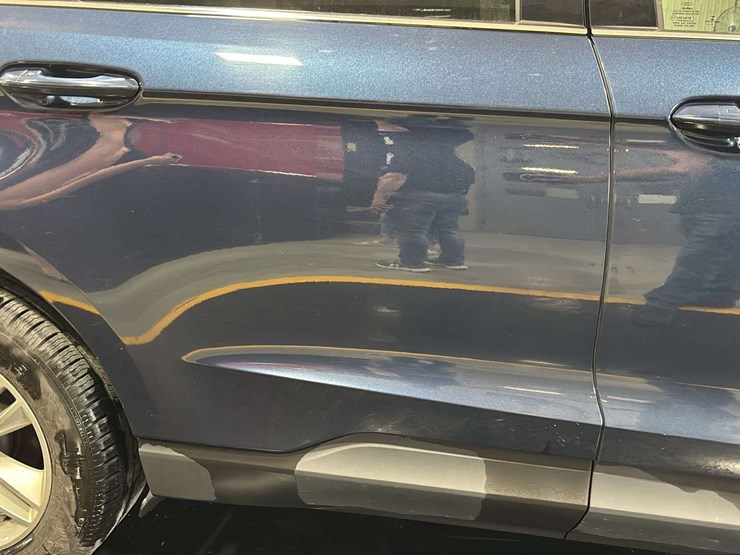 2017-ford-edge-image-35