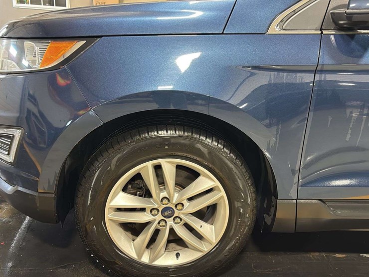 2017-ford-edge-image-28