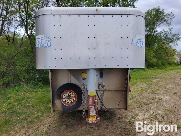 2002-wilson-5724t-t/a-gooseneck-livestock-trailer-image-2
