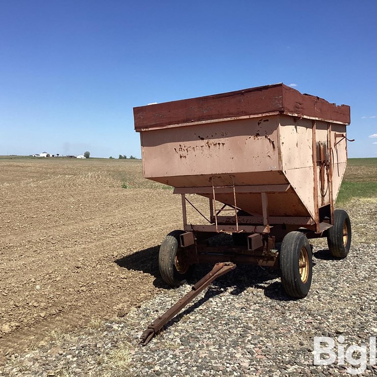Gravity Wagon W/ JD Running Gear