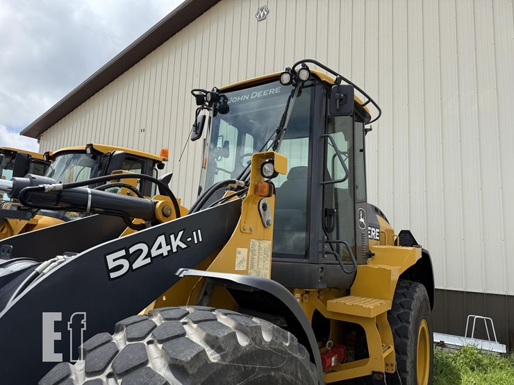 2019-deere-524kii-image-2