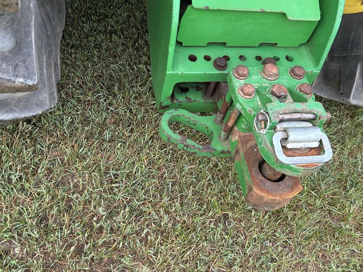 2017-john-deere-9620r-image-27