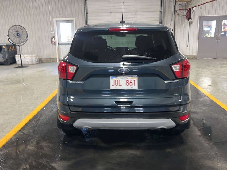 2019-ford-escape-image-4