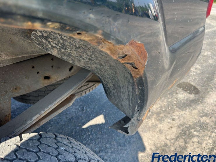 2014-ford-f250-xl-image-14