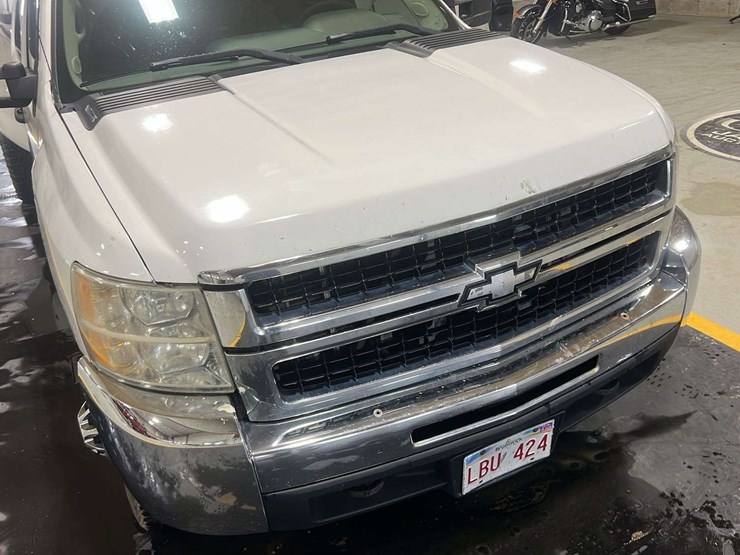 2008-chevrolet-silverado-3500hd-image-38