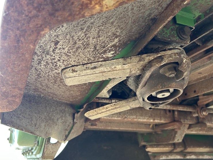 2010-john-deere-612c-image-16