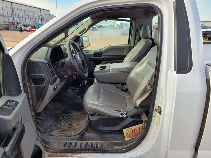 2018-ford-f150-xl-image-7
