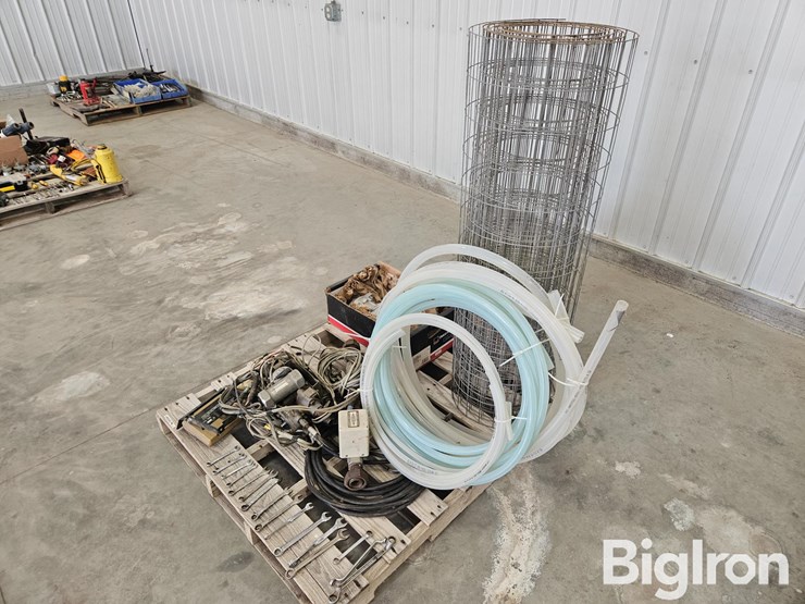 hiniker-8150-monitor,-unused-truck-starter,-&-other-misc.-items-image-7