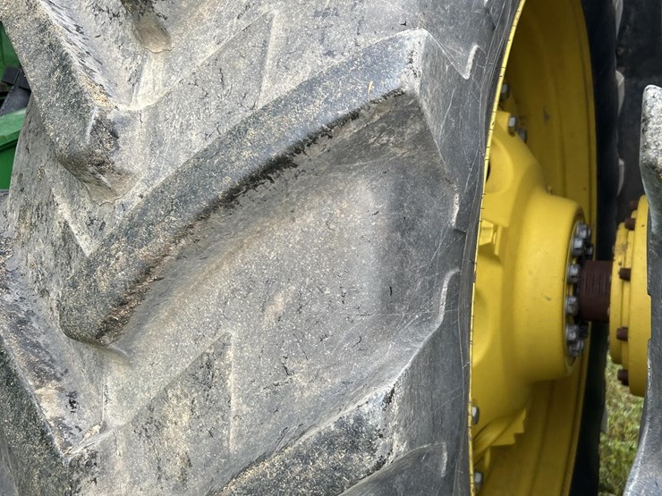 2017-john-deere-9620r-image-12