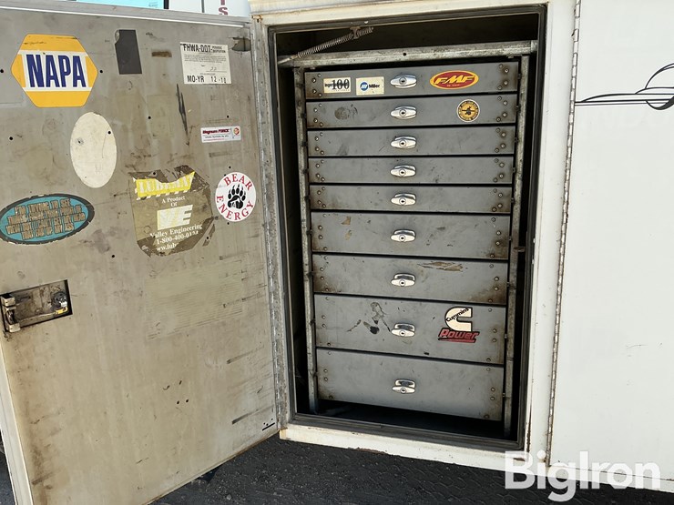 2002-international-durastar-4300-image-16