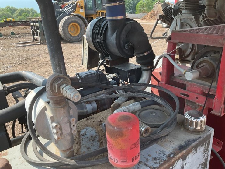 #182-•-deutz-power-unit-with-hydraulic-pump-and-air-compressor-image-34