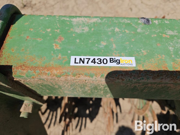 john-deere-400-image-15