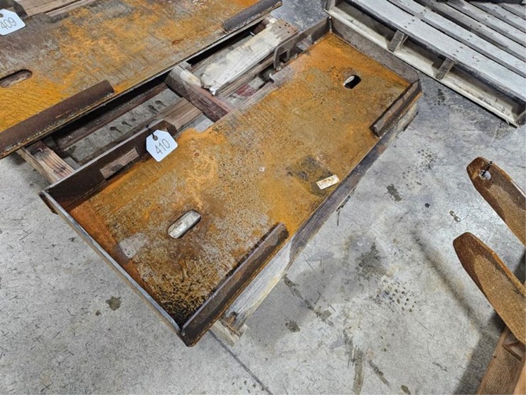 #410-•-new-kit-skid-steer-face-plate-image-5