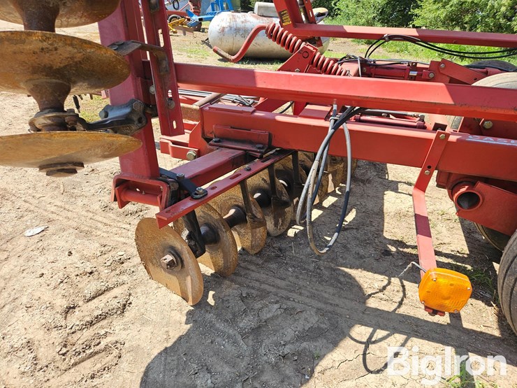 case-ih-3950-image-17