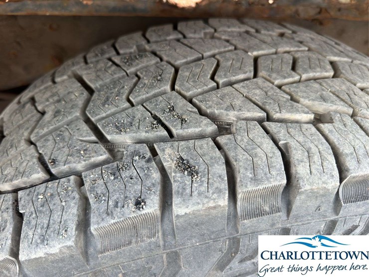 ford-f250-xl-image-12