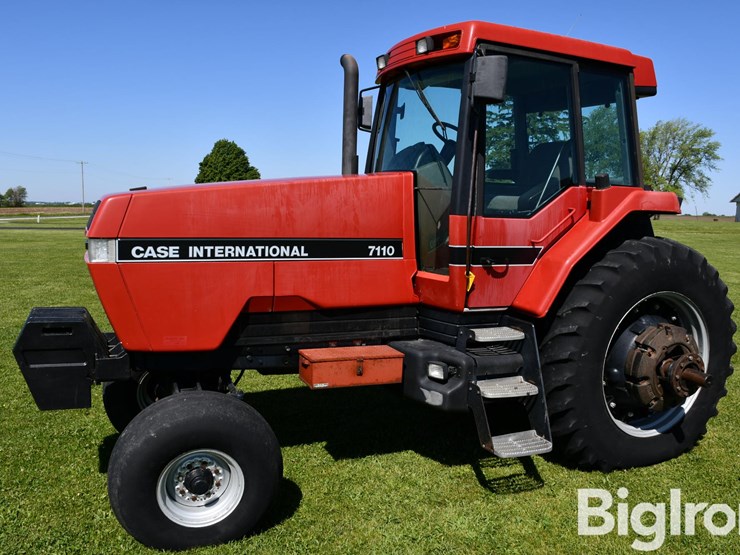 1989-case-ih-7110-image-1