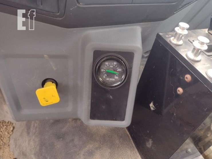 ford-f750-image-10