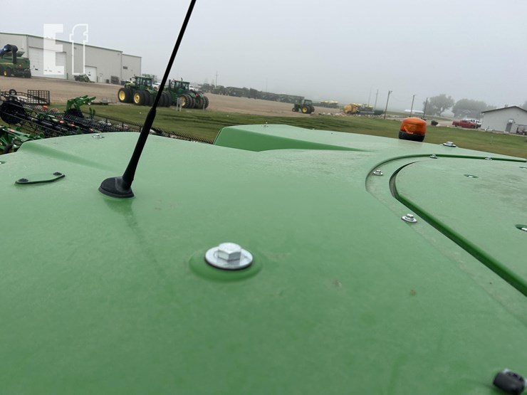 2019-john-deere-s780-image-41