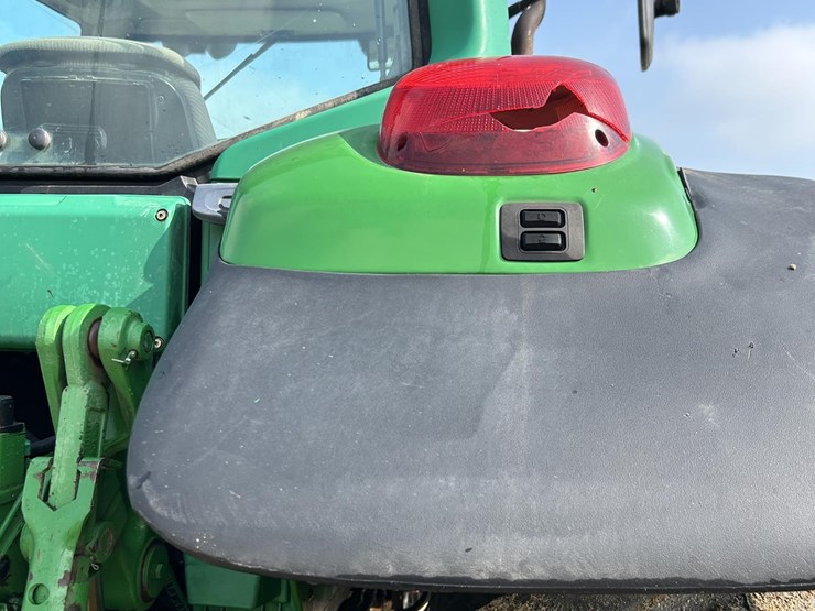 2005-john-deere-7520-image-26