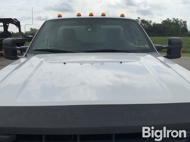 2016-ford-f550-xl-image-10