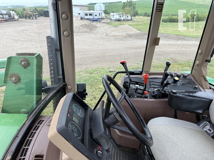 john-deere-7400-image-22