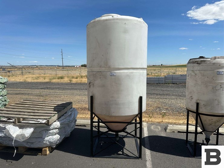 ace-roto-mold-350-gallon-vertical-tank-image-3