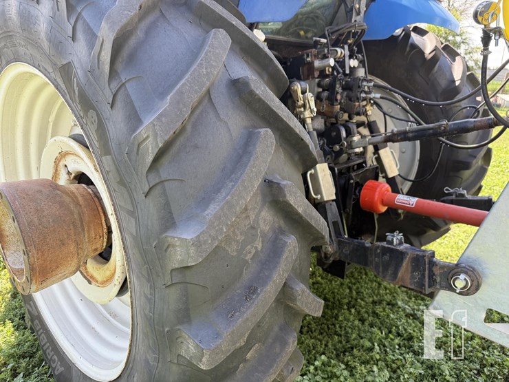 2006-new-holland-tm155-image-11