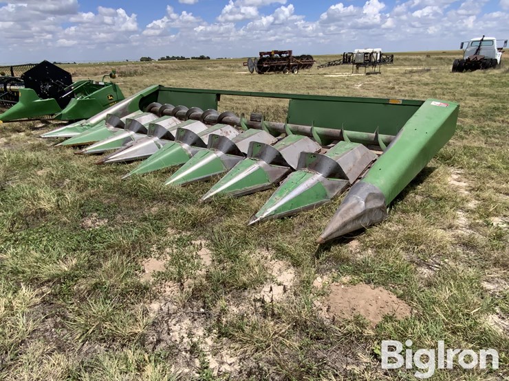 john-deere-843-image-1
