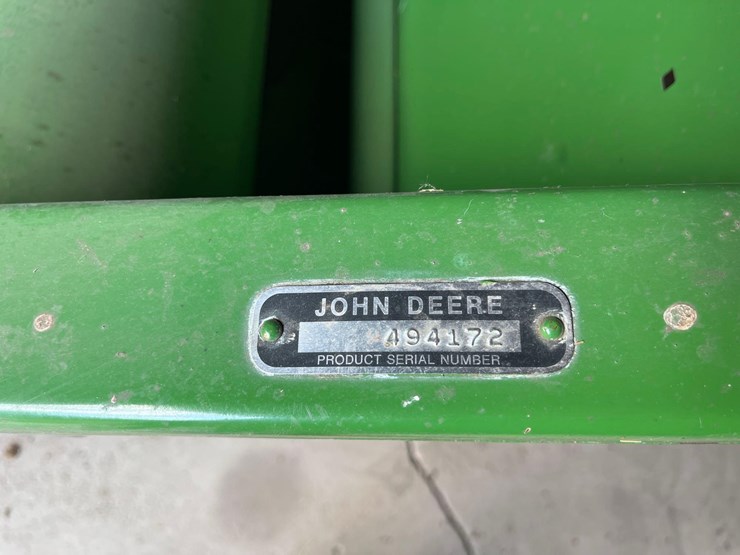 john-deere-212-image-10