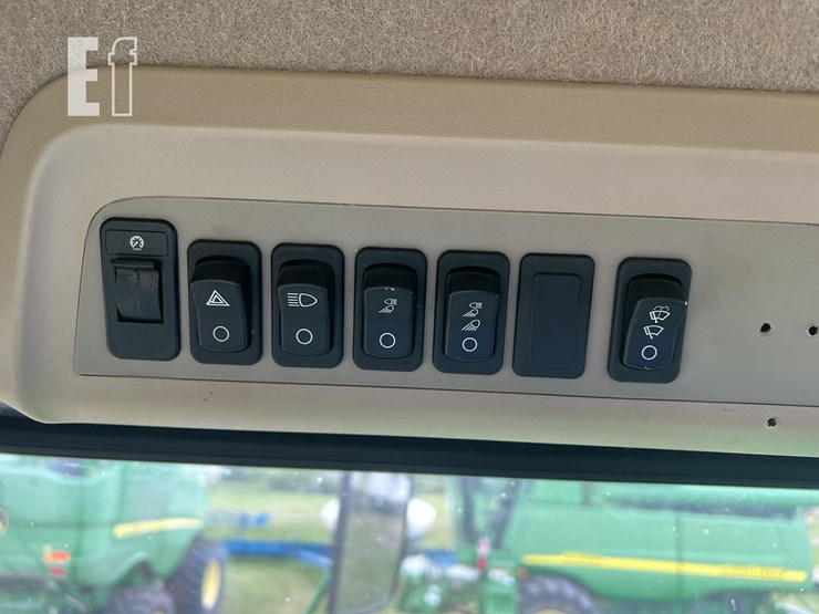 2008-john-deere-9770-sts-image-42