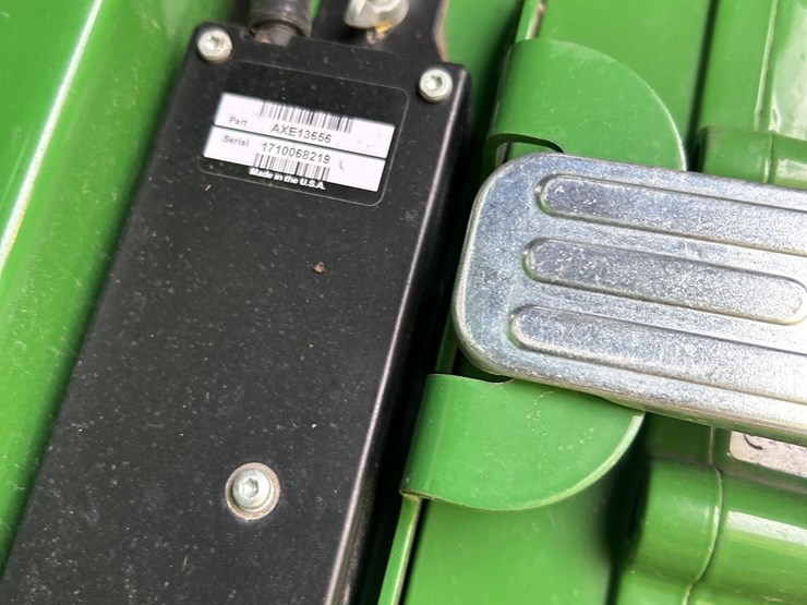 2019-john-deere-s780-image-64
