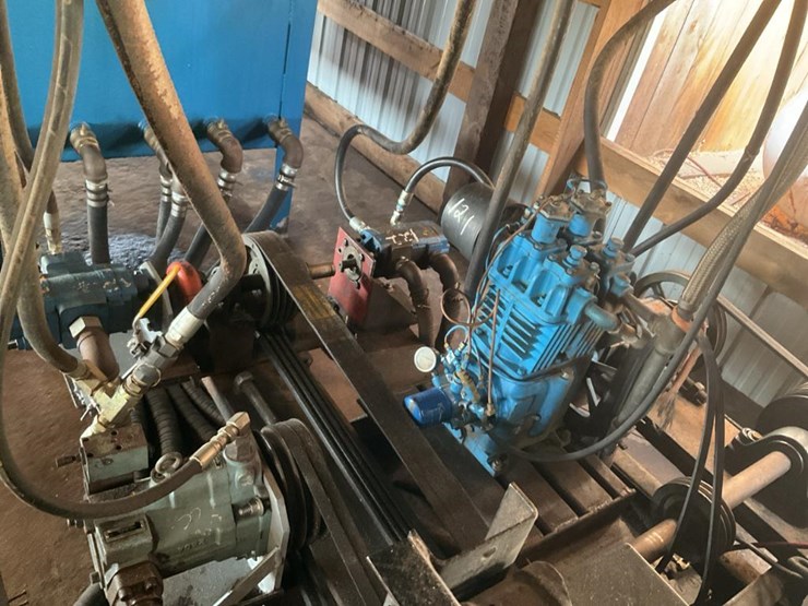 #122-•-hydraulic-lines,-pumps-and-tank-image-25
