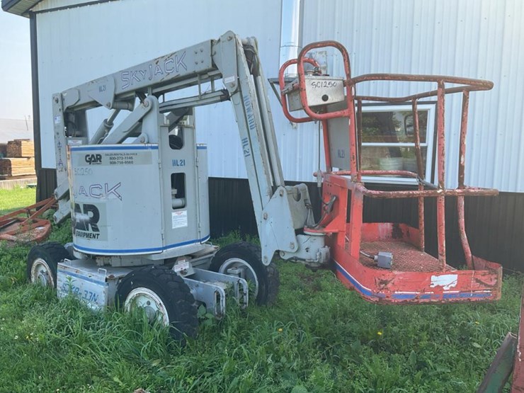 1995-skyjack-sjkb33n-image-2