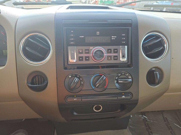 2006-ford-f150-xlt-image-11