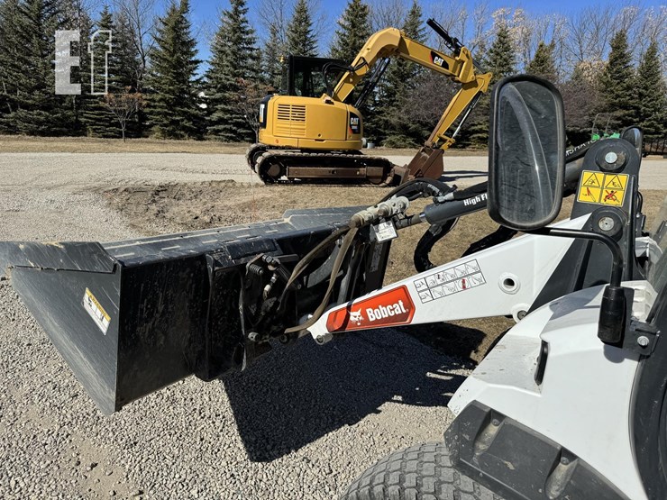 2022-bobcat-toolcat-uw56-image-18
