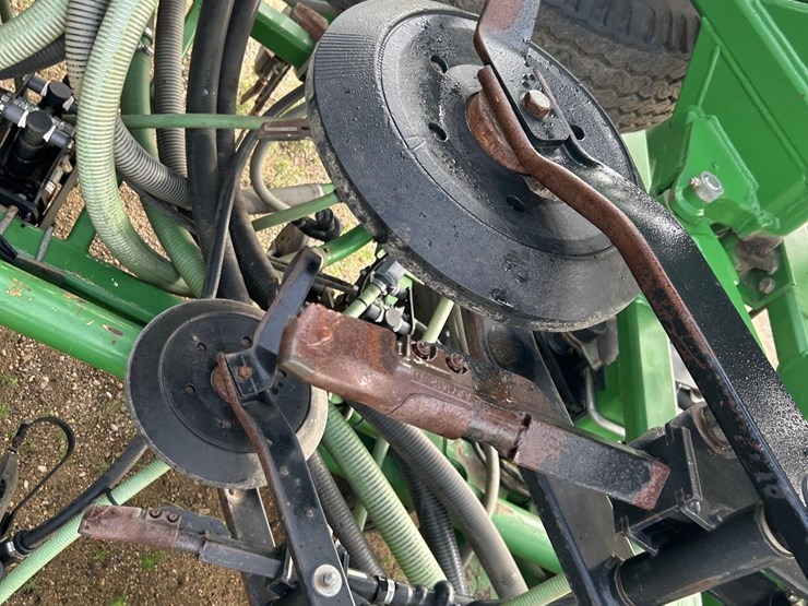 2009-john-deere-1870-image-59