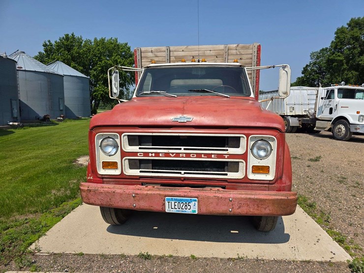 1970-chevrolet-c50-image-3