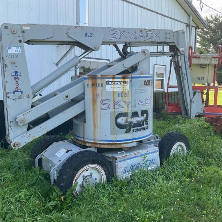 1995 SKYJACK SJKB33N