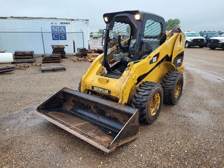 caterpillar-246c-image-1