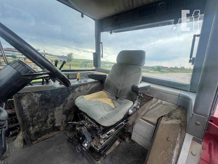 case-ih-7130-image-14