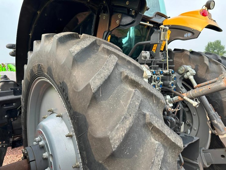 2011-challenger-mt645c-image-9