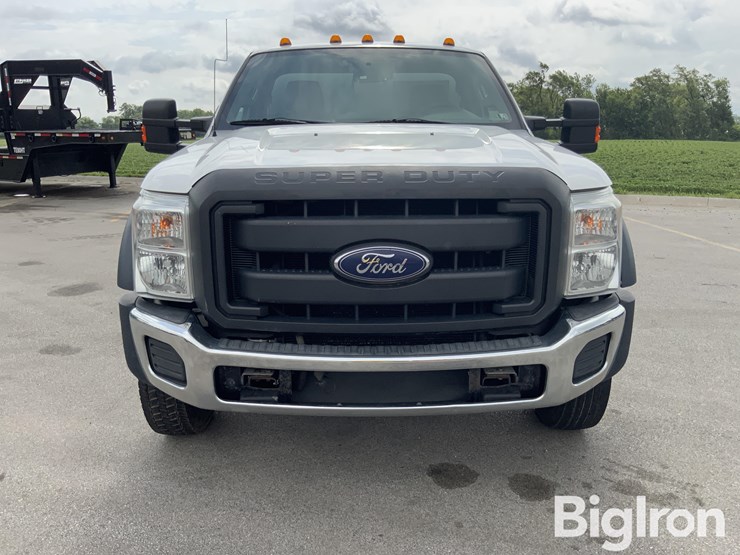 2016-ford-f550-xl-image-2