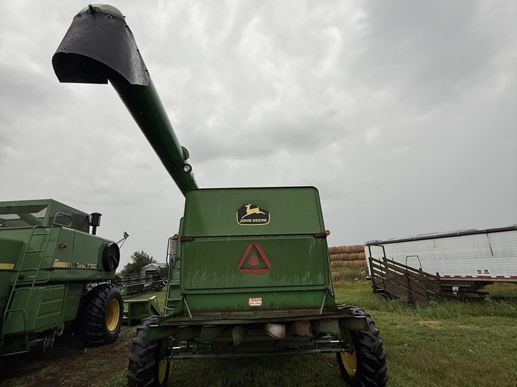 john-deere-8820-image-16
