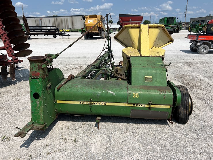 john-deere-3800-image-5